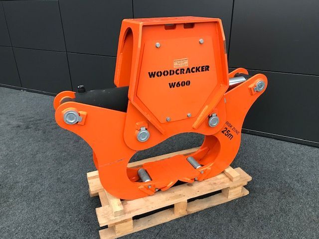 WESTTECH Woodcracker W 600 - Adapterek - Minikotró: 2 kép. WESTTECH Woodcracker W 600 - Adapterek - Minikotró: 2 kép.