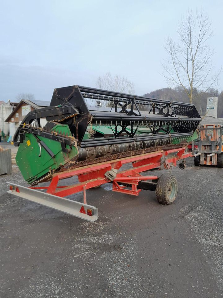 BISO Flextisch / Sojatisch VX-L-Flex 550 - Betakarítógép tartozék: 1 kép. BISO Flextisch / Sojatisch VX-L-Flex 550 - Betakarítógép tartozék: 1 kép.