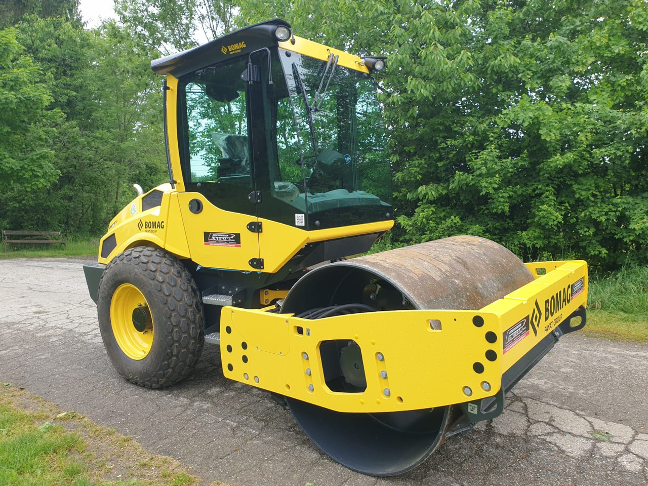BOMAG BW 177 D-5 PL - Úthenger: 5 kép. BOMAG BW 177 D-5 PL - Úthenger: 5 kép.