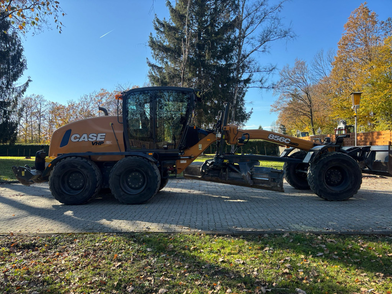 CASE 856C AWD - Gréder: 2 kép. CASE 856C AWD - Gréder: 2 kép.