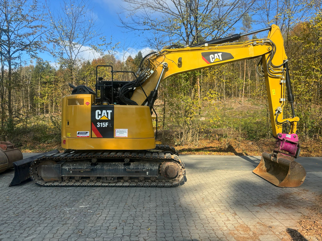 CATERPILLAR 315 FLCR - Lánctalpas kotró: 2 kép. CATERPILLAR 315 FLCR - Lánctalpas kotró: 2 kép.