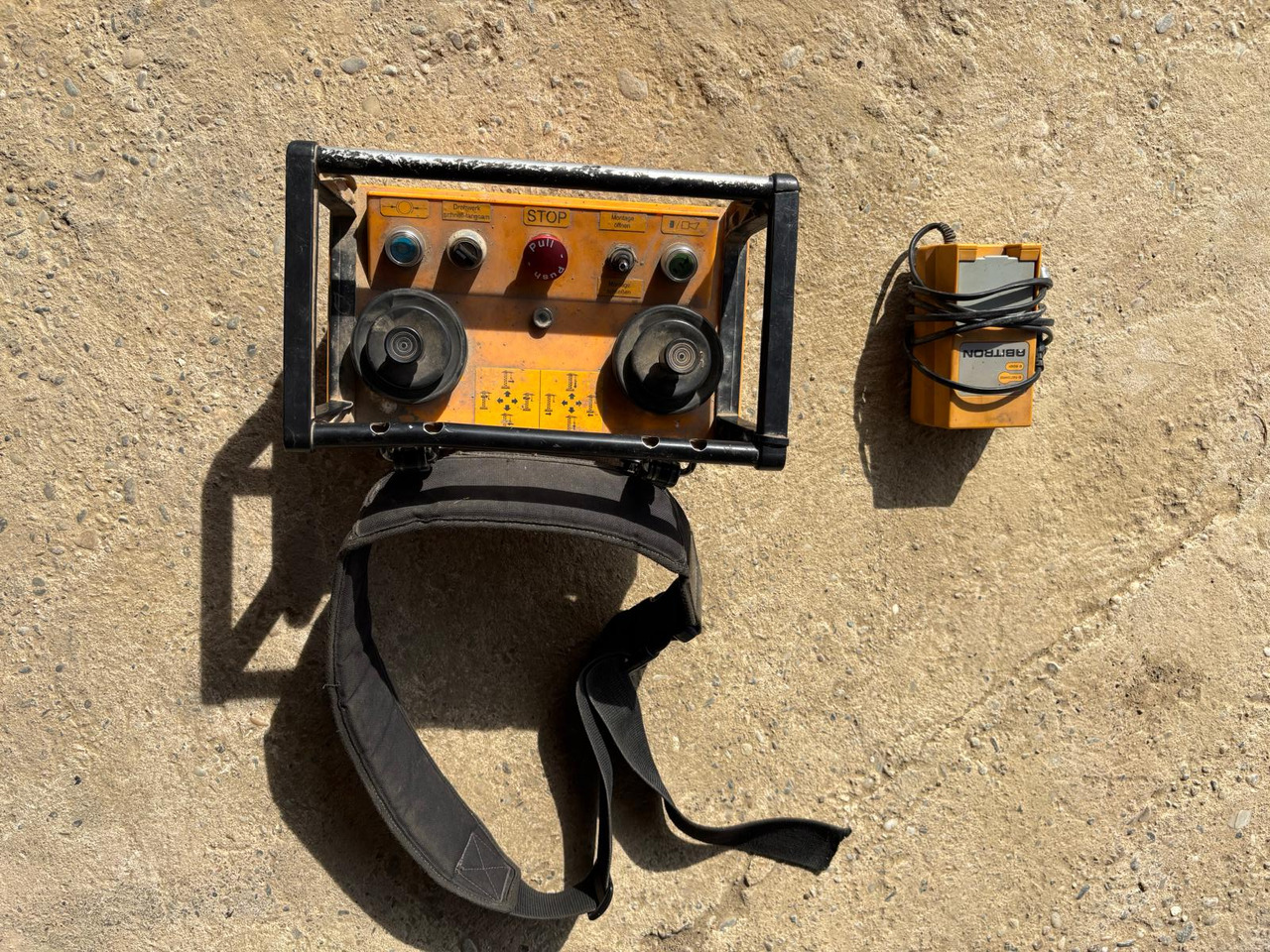 Daru CONDECTA 4312: 17 kép. Daru CONDECTA 4312: 17 kép.