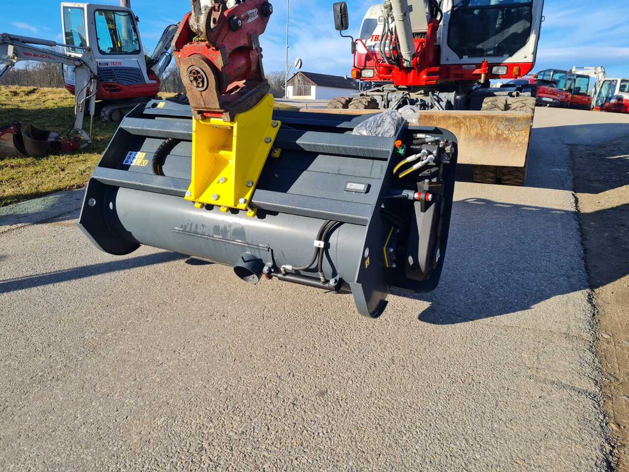 Concrete mixing bucket 180 cm for Excavator - Kanál - Lánctalpas kotró: 5 kép. Concrete mixing bucket 180 cm for Excavator - Kanál - Lánctalpas kotró: 5 kép.