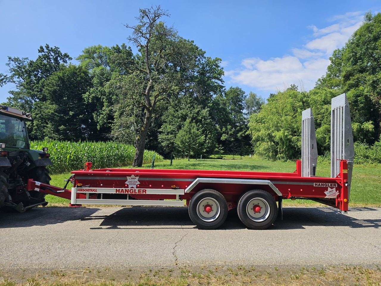 Fliegl TTS-H 100 / Hangler TPS 2 - Pótkocsi mélybölcsős: 1 kép. Fliegl TTS-H 100 / Hangler TPS 2 - Pótkocsi mélybölcsős: 1 kép.