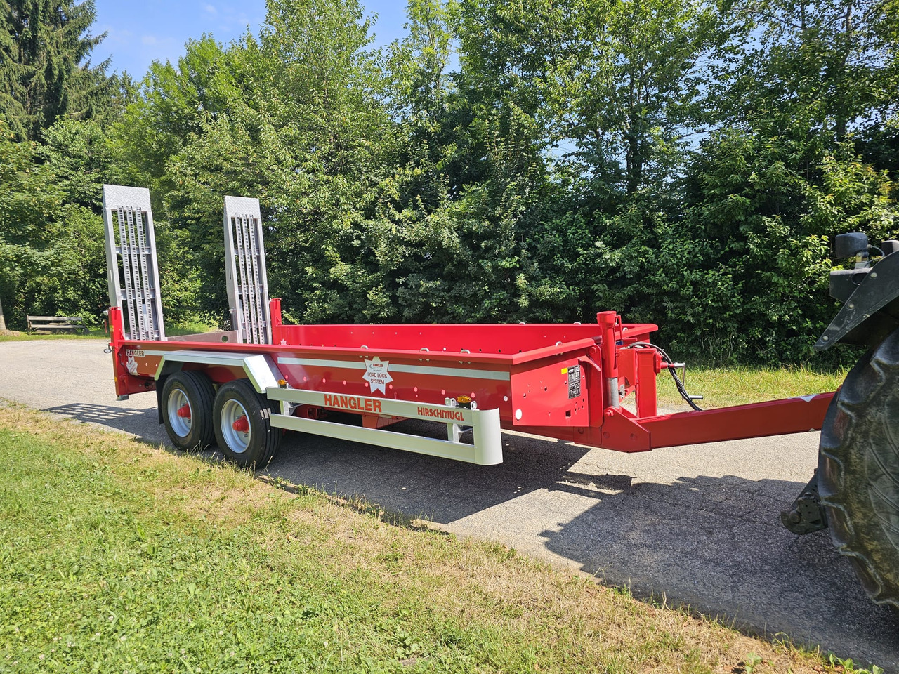 Fliegl TTS-H 100 / Hangler TPS 2 - Pótkocsi mélybölcsős: 3 kép. Fliegl TTS-H 100 / Hangler TPS 2 - Pótkocsi mélybölcsős: 3 kép.