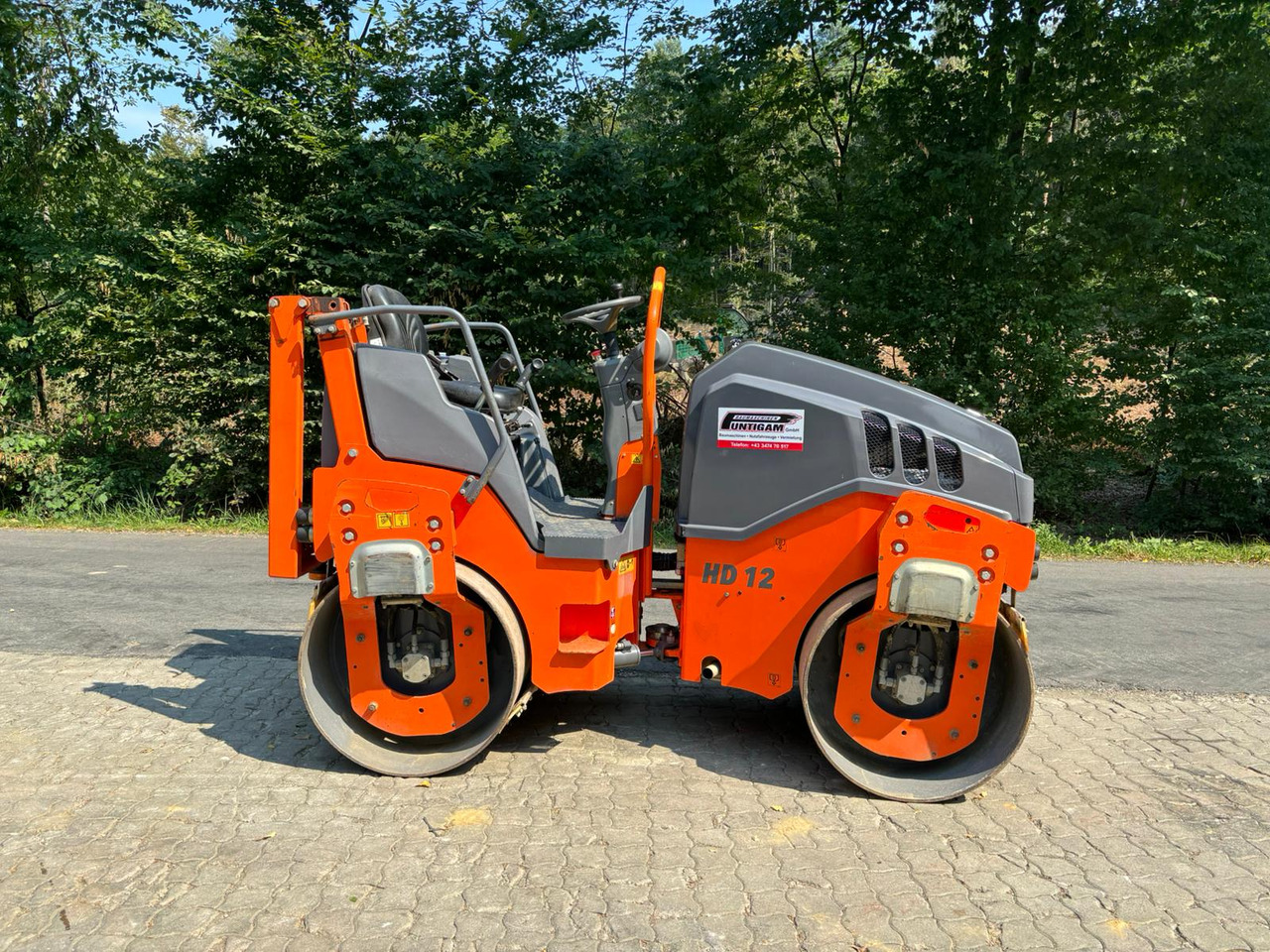 HAMM HD 12 VV - Minihenger: 2 kép. HAMM HD 12 VV - Minihenger: 2 kép.
