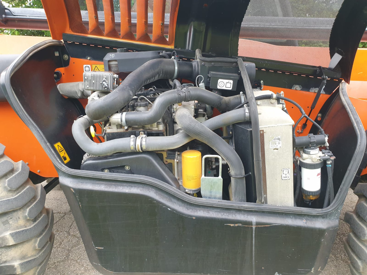 Teleszkópos rakodó JCB 540-140: 12 kép.