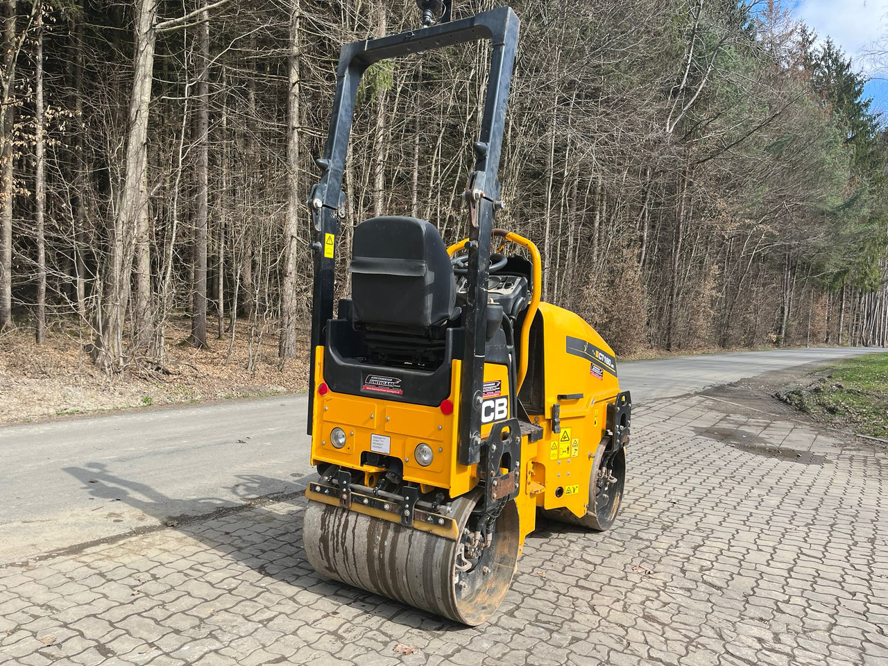 Henger JCB CT 160: 6 kép. Henger JCB CT 160: 6 kép.