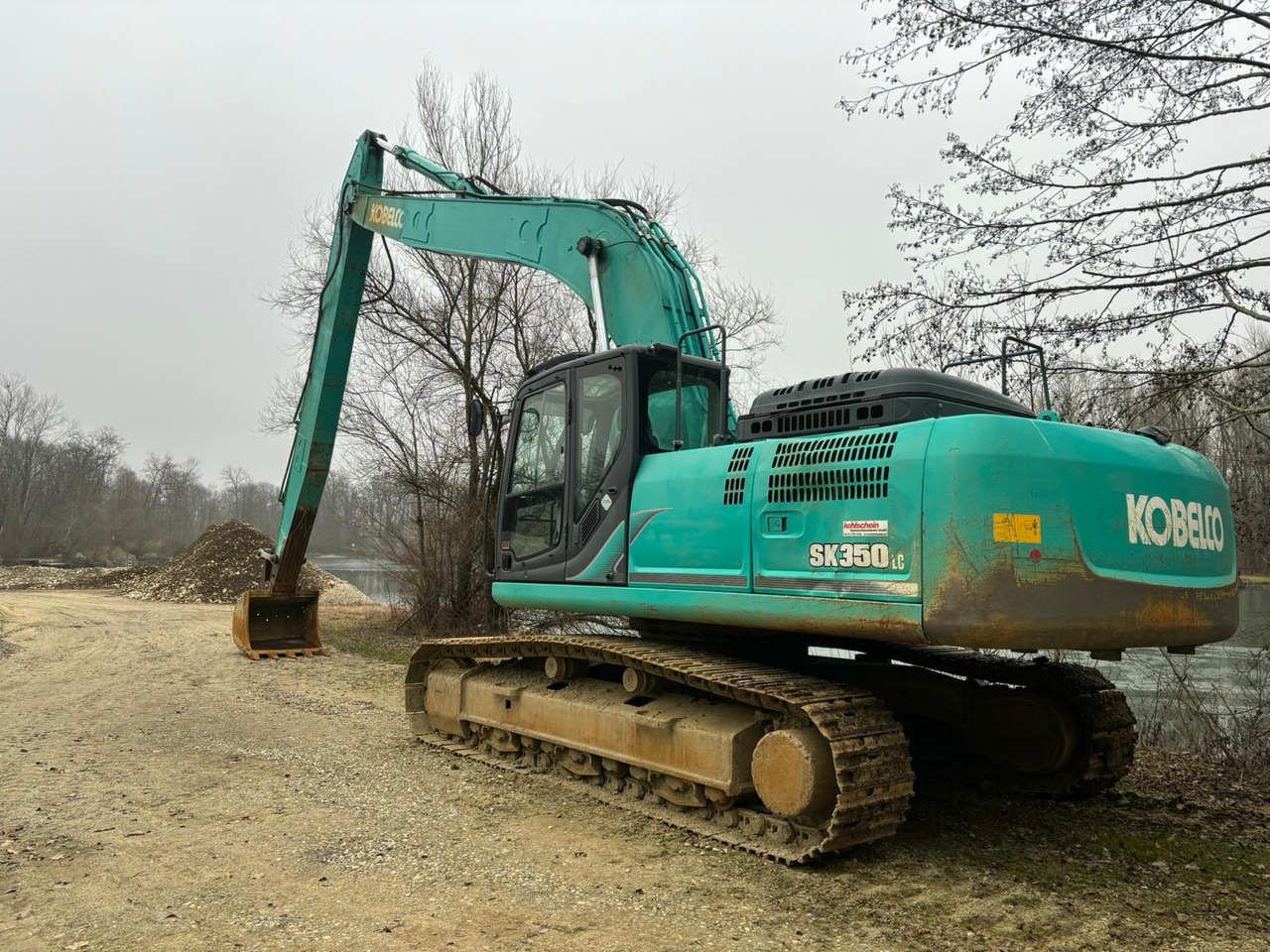 KOBELCO SK 350 Long Reach - Lánctalpas kotró: 5 kép. KOBELCO SK 350 Long Reach - Lánctalpas kotró: 5 kép.