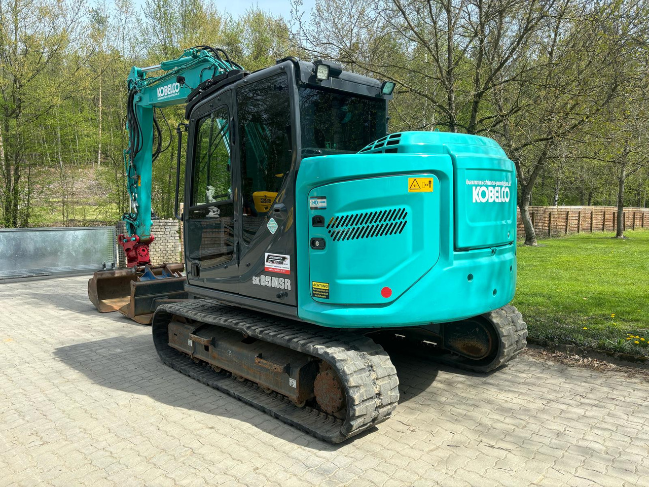 KOBELCO SK 85 MSR-7 - Minikotró: 5 kép. KOBELCO SK 85 MSR-7 - Minikotró: 5 kép.