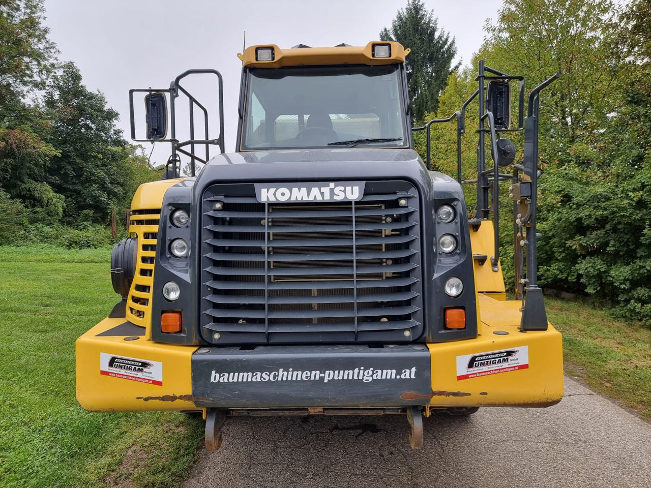 KOMATSU HM 300-5EO - Bánya teherautó: 5 kép. KOMATSU HM 300-5EO - Bánya teherautó: 5 kép.