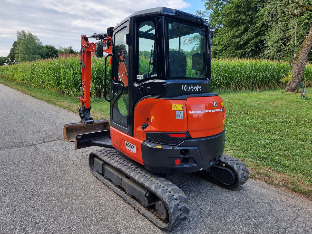 KUBOTA U 36-4 - Minikotró: 5 kép. KUBOTA U 36-4 - Minikotró: 5 kép.
