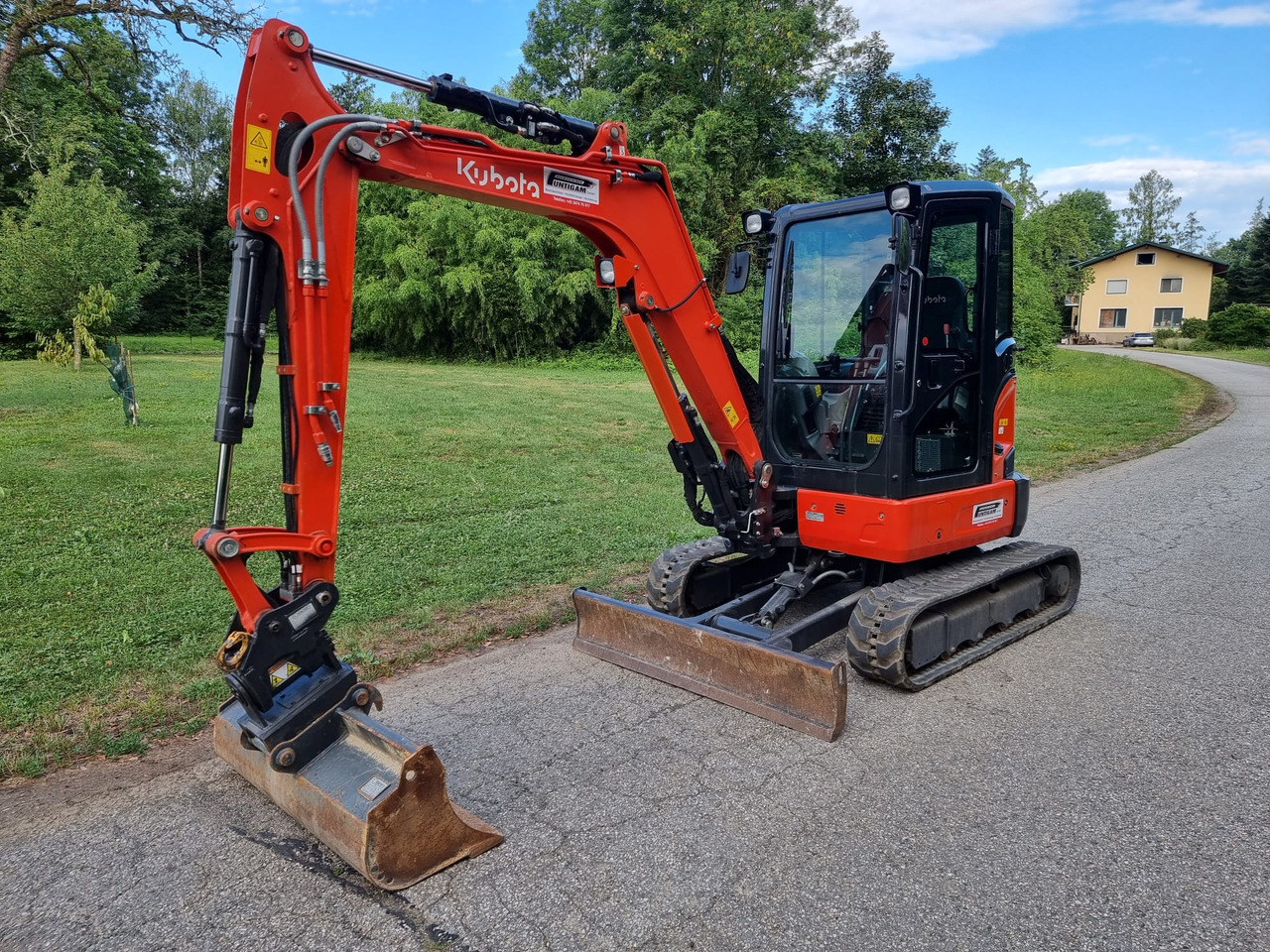 KUBOTA U 36-4 - Minikotró: 3 kép. KUBOTA U 36-4 - Minikotró: 3 kép.