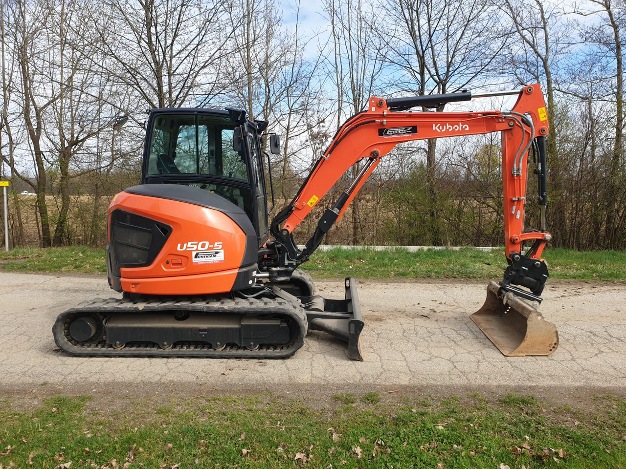 KUBOTA U 50-5 - Minikotró: 2 kép. KUBOTA U 50-5 - Minikotró: 2 kép.