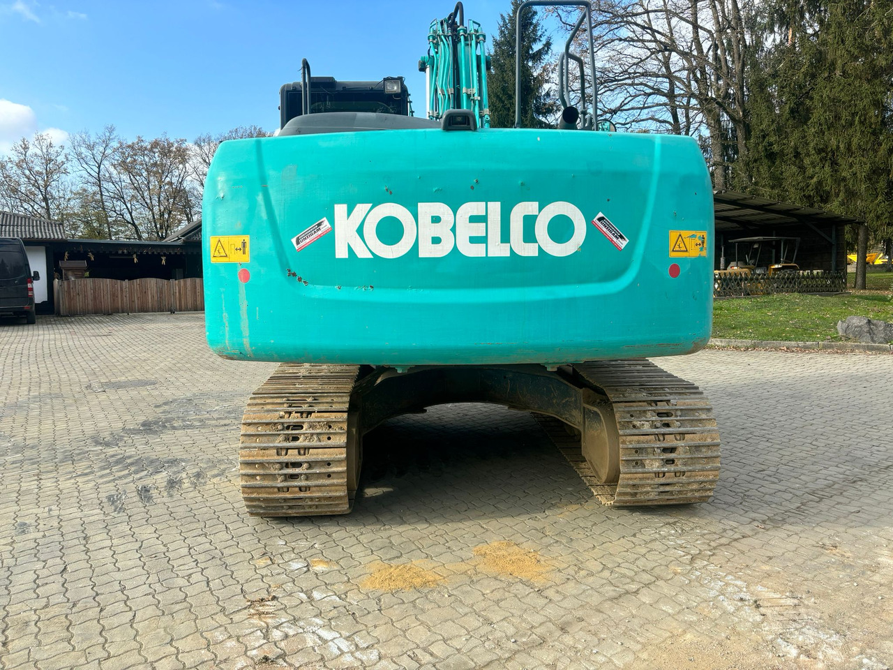 Kobelco SK 210 NLC-9 - Lánctalpas kotró: 5 kép. Kobelco SK 210 NLC-9 - Lánctalpas kotró: 5 kép.