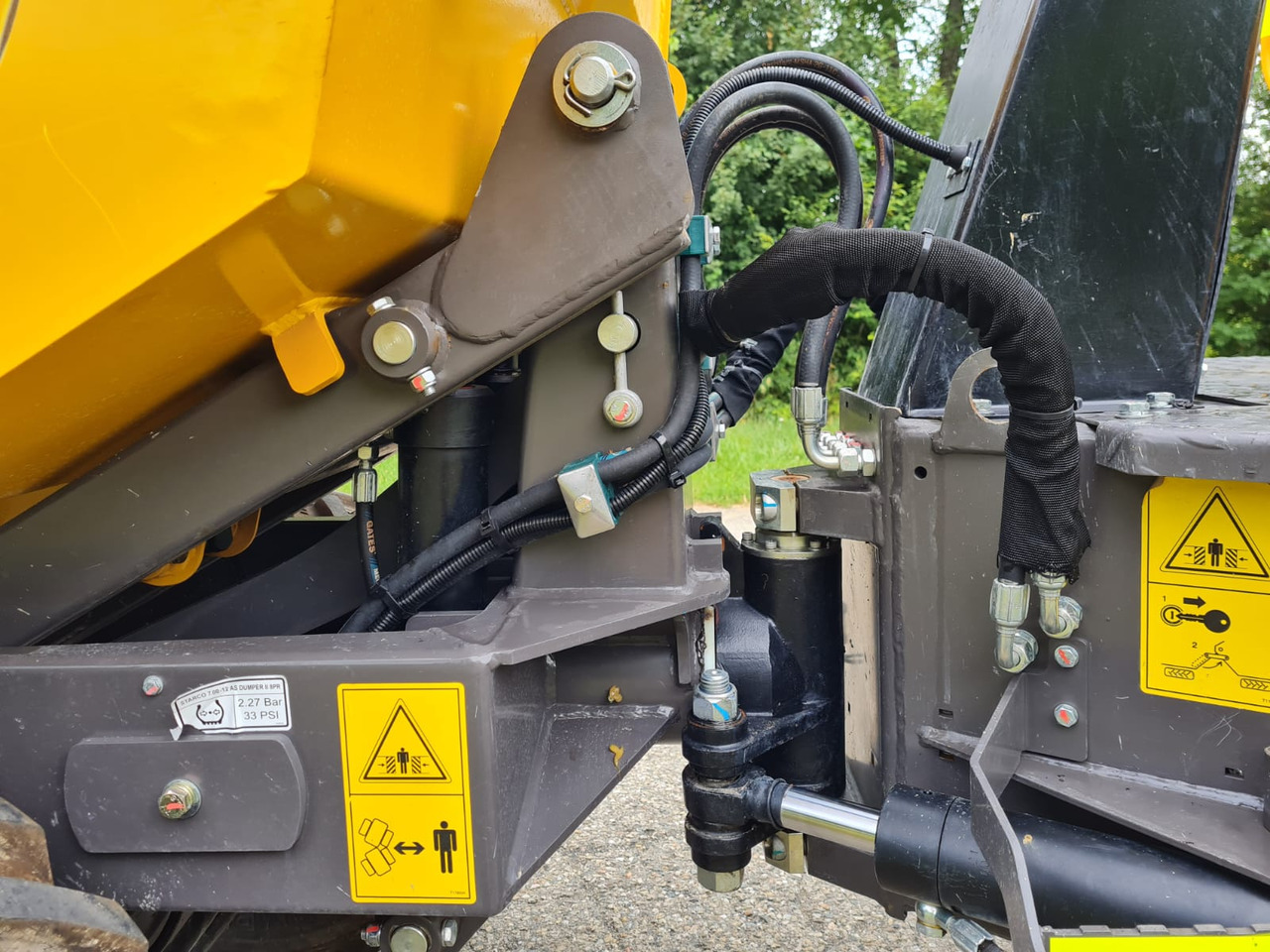 Minidömper MECALAC TA 1 eh: 10 kép. Minidömper MECALAC TA 1 eh: 10 kép.