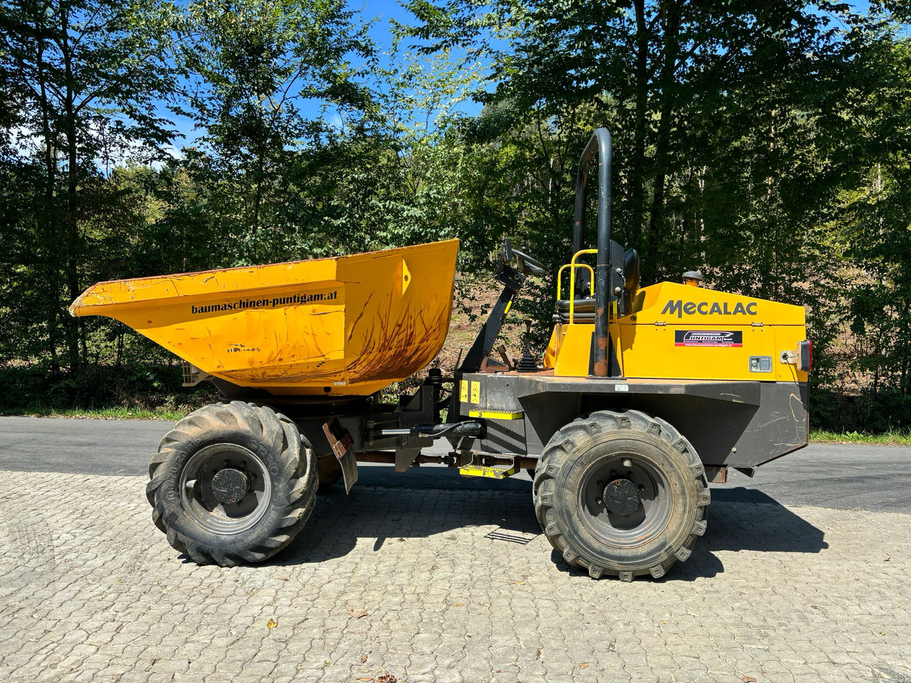 MECALAC TA 6s - Dömper: 1 kép. MECALAC TA 6s - Dömper: 1 kép.