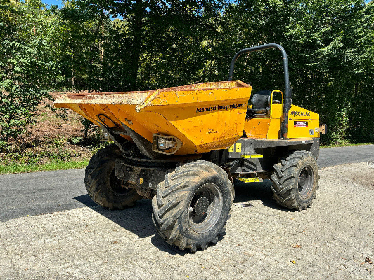 MECALAC TA 6s - Dömper: 3 kép. MECALAC TA 6s - Dömper: 3 kép.
