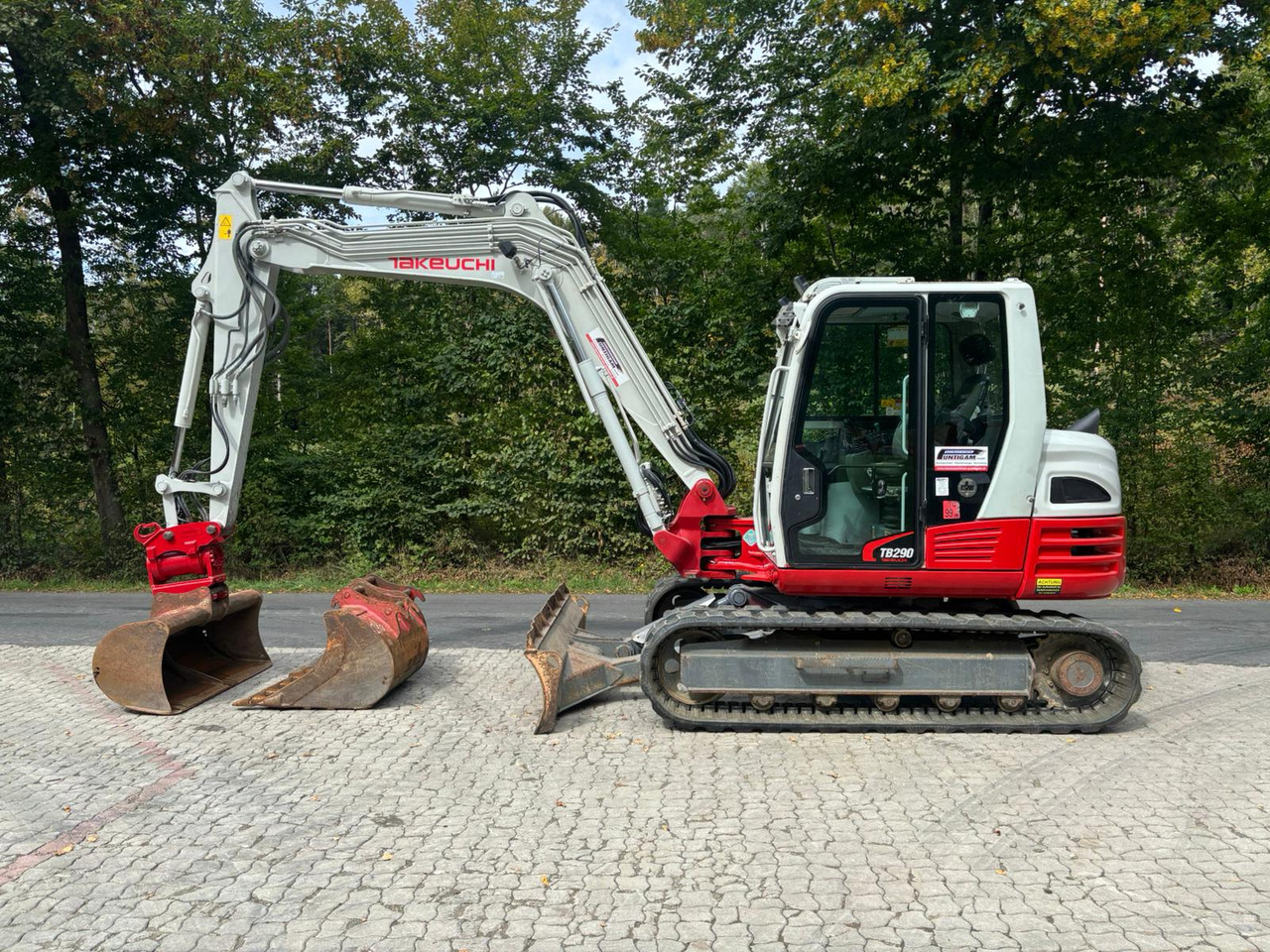 TAKEUCHI TB 290 - Minikotró: 1 kép. TAKEUCHI TB 290 - Minikotró: 1 kép.