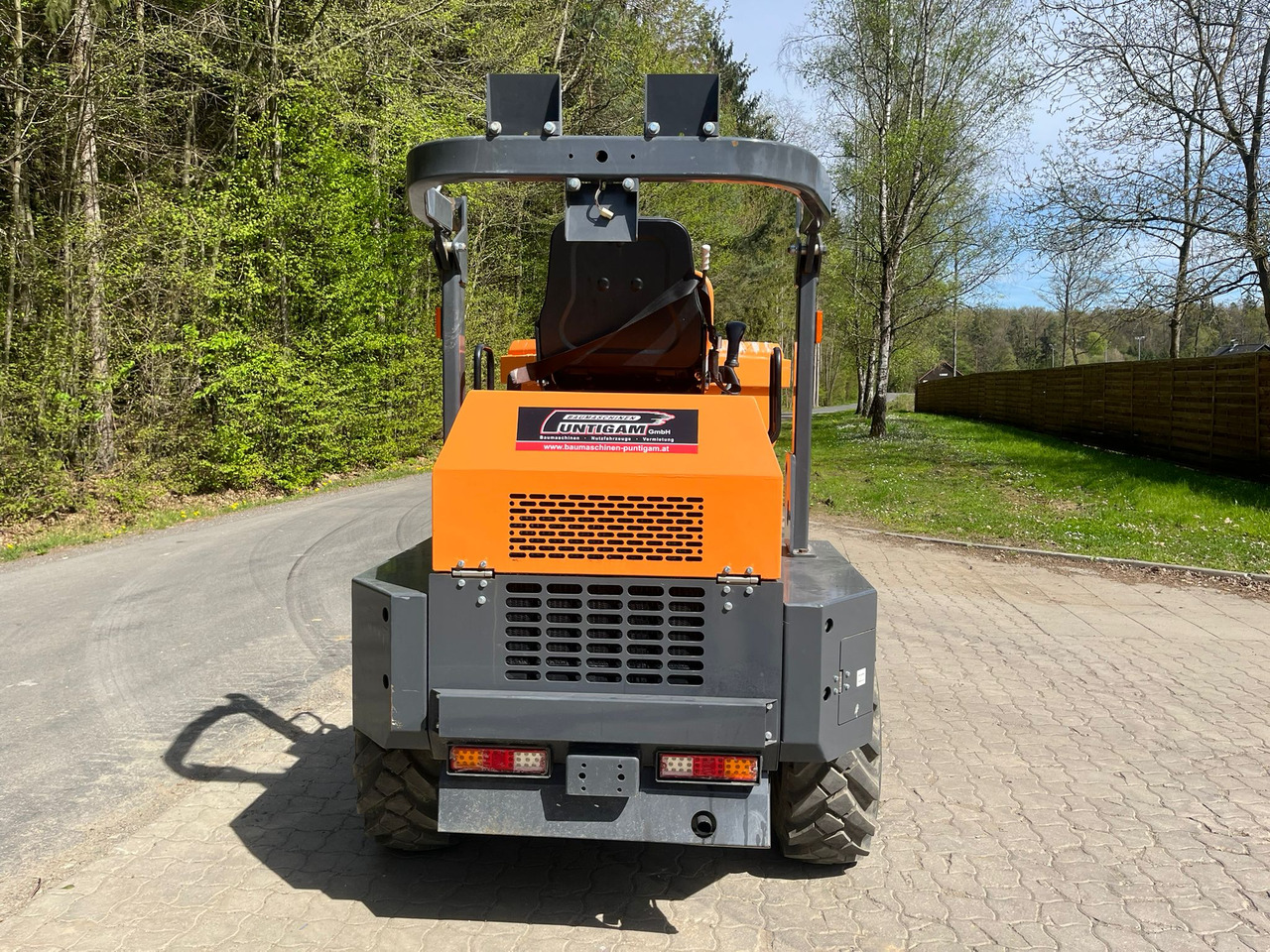 Dömper Trading MD RWFD 11: 7 kép.
