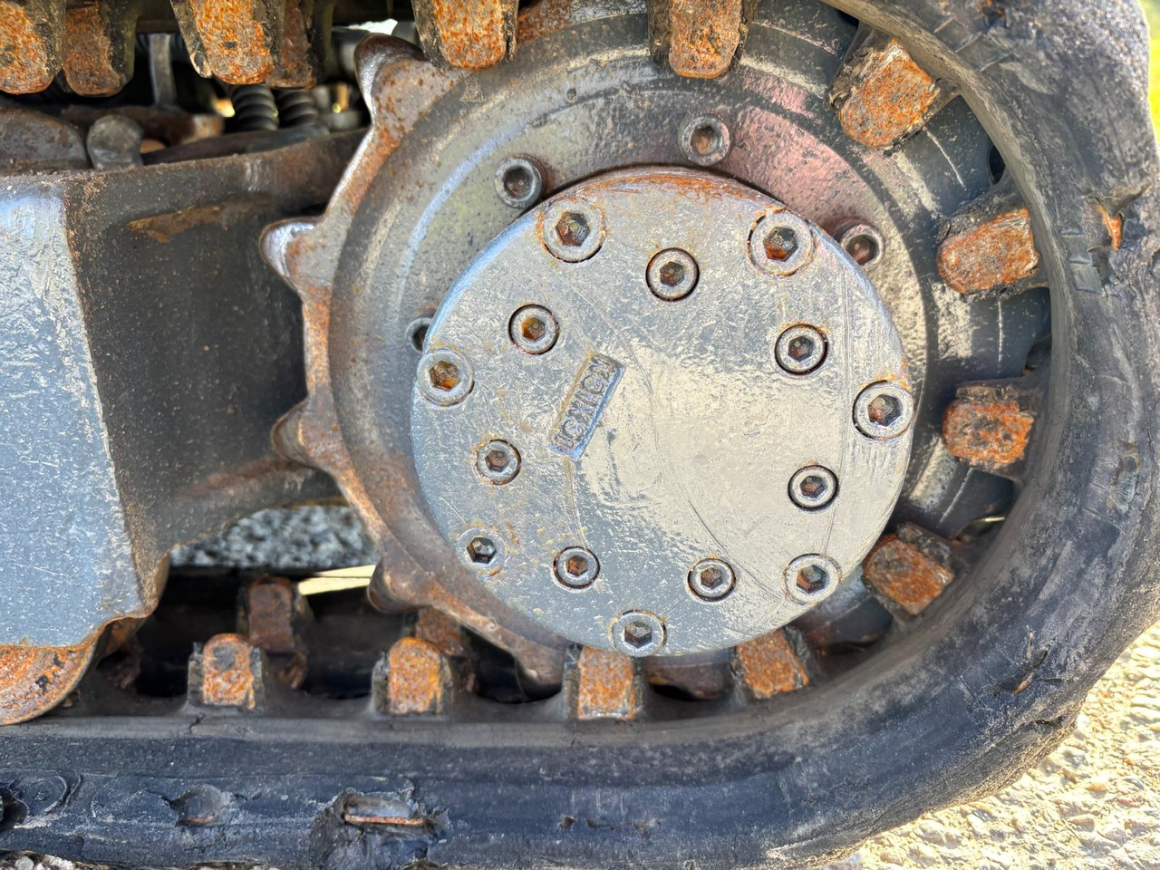 Minikotró WACKER Neuson 803: 10 kép.