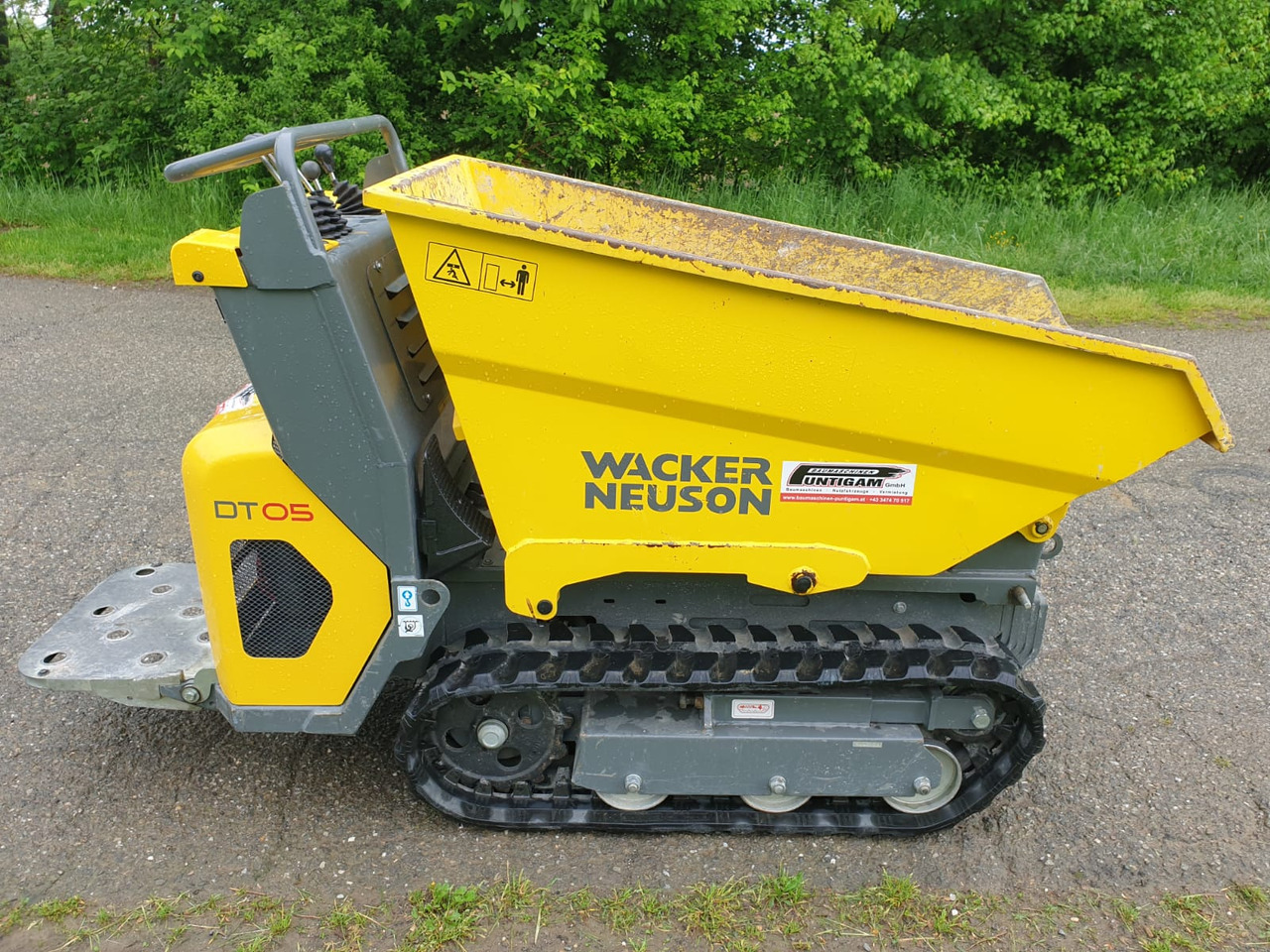 WACKER Neuson DT 05 - Lánctalpas dömper: 2 kép. WACKER Neuson DT 05 - Lánctalpas dömper: 2 kép.