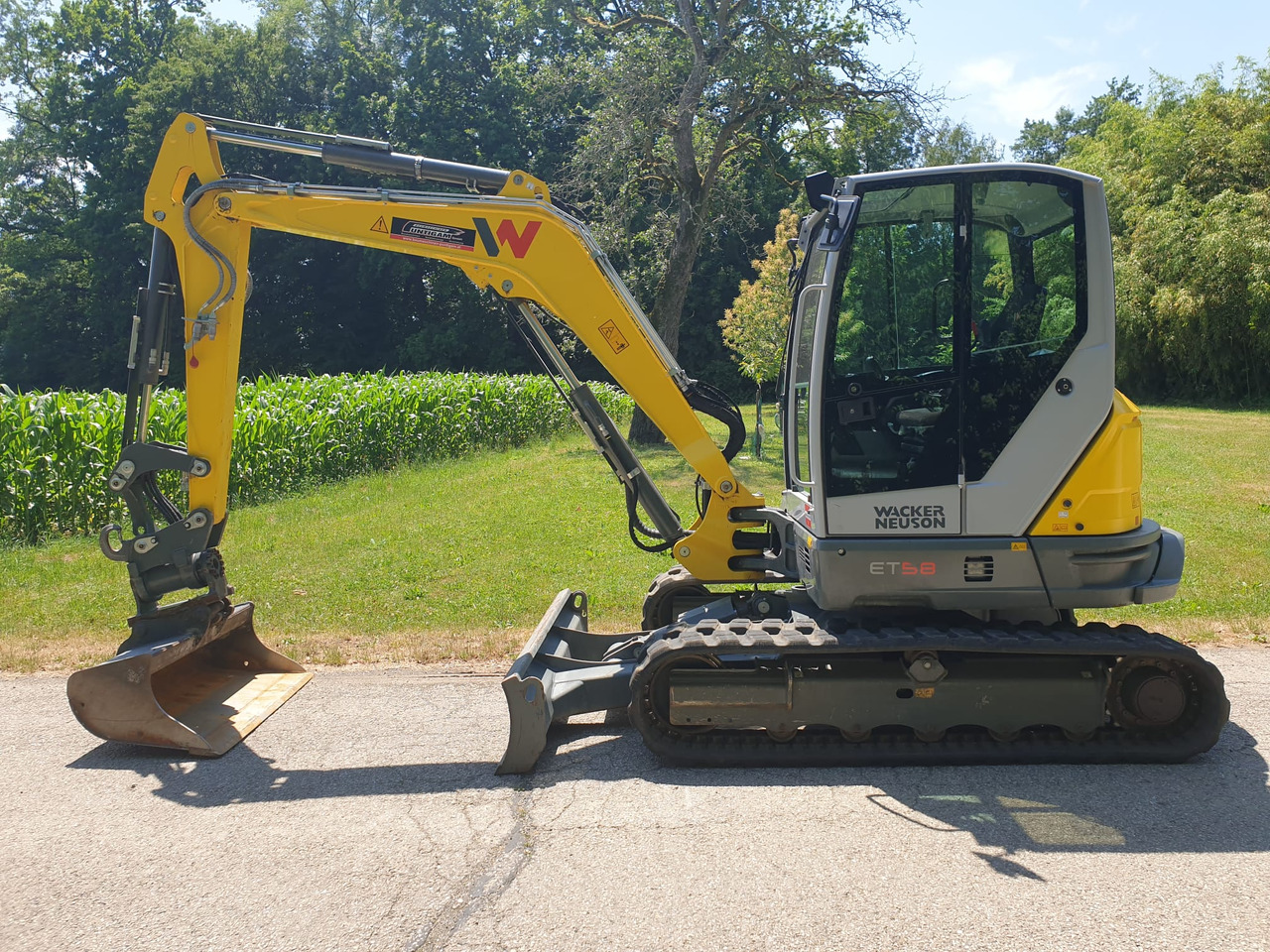 WACKER Neuson ET 58 - Minikotró: 1 kép. WACKER Neuson ET 58 - Minikotró: 1 kép.