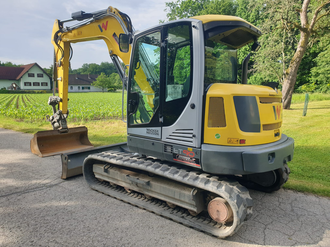 WACKER Neuson ET 90 - Minikotró: 5 kép. WACKER Neuson ET 90 - Minikotró: 5 kép.