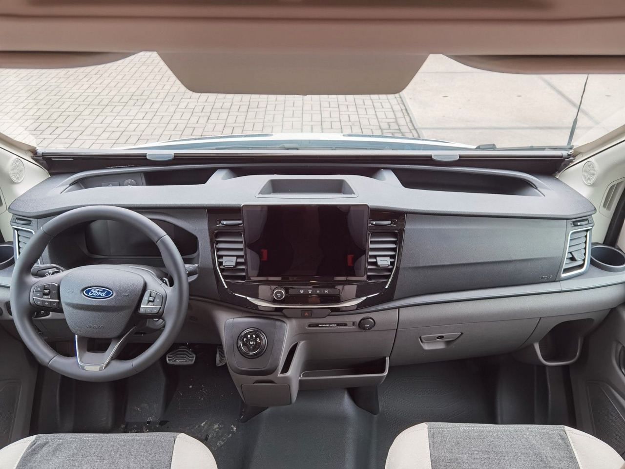 Félintegrált lakóautó Chausson 627 TITANIUM / -2026- / 165PS-8G. / EINZELBETTEN: 13 kép.