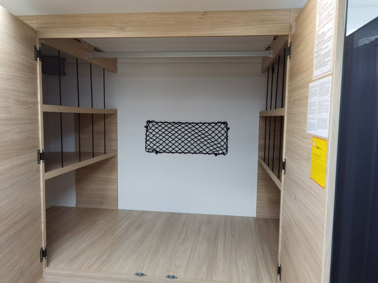 Félintegrált lakóautó Chausson 640 ULTIMATE / -2026- / XXL- HUBBETT & RAUMBAD: 22 kép.