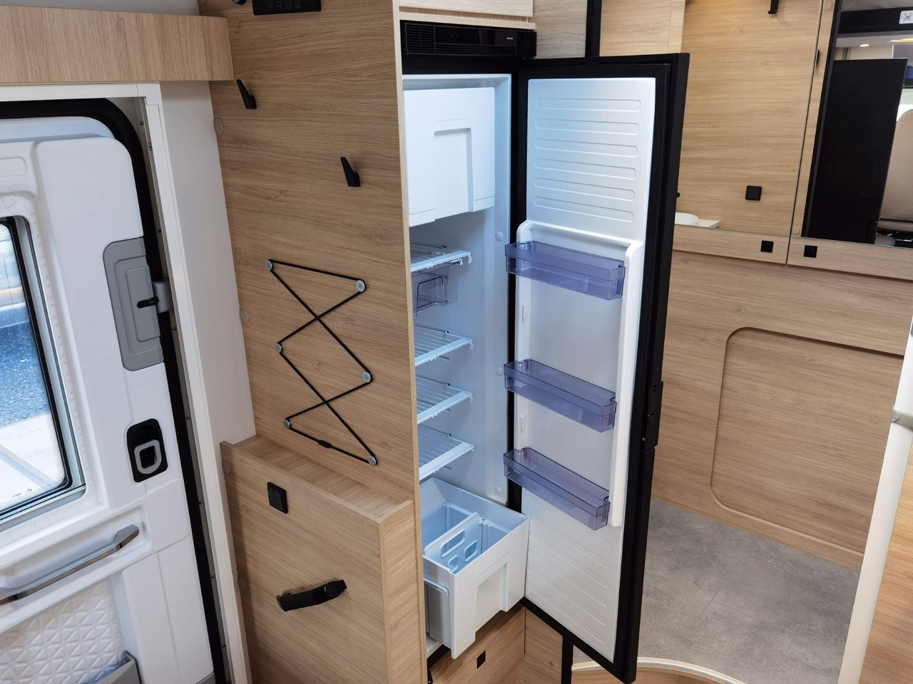 Félintegrált lakóautó Chausson 640 ULTIMATE / -2026- / XXL- HUBBETT & RAUMBAD: 19 kép.