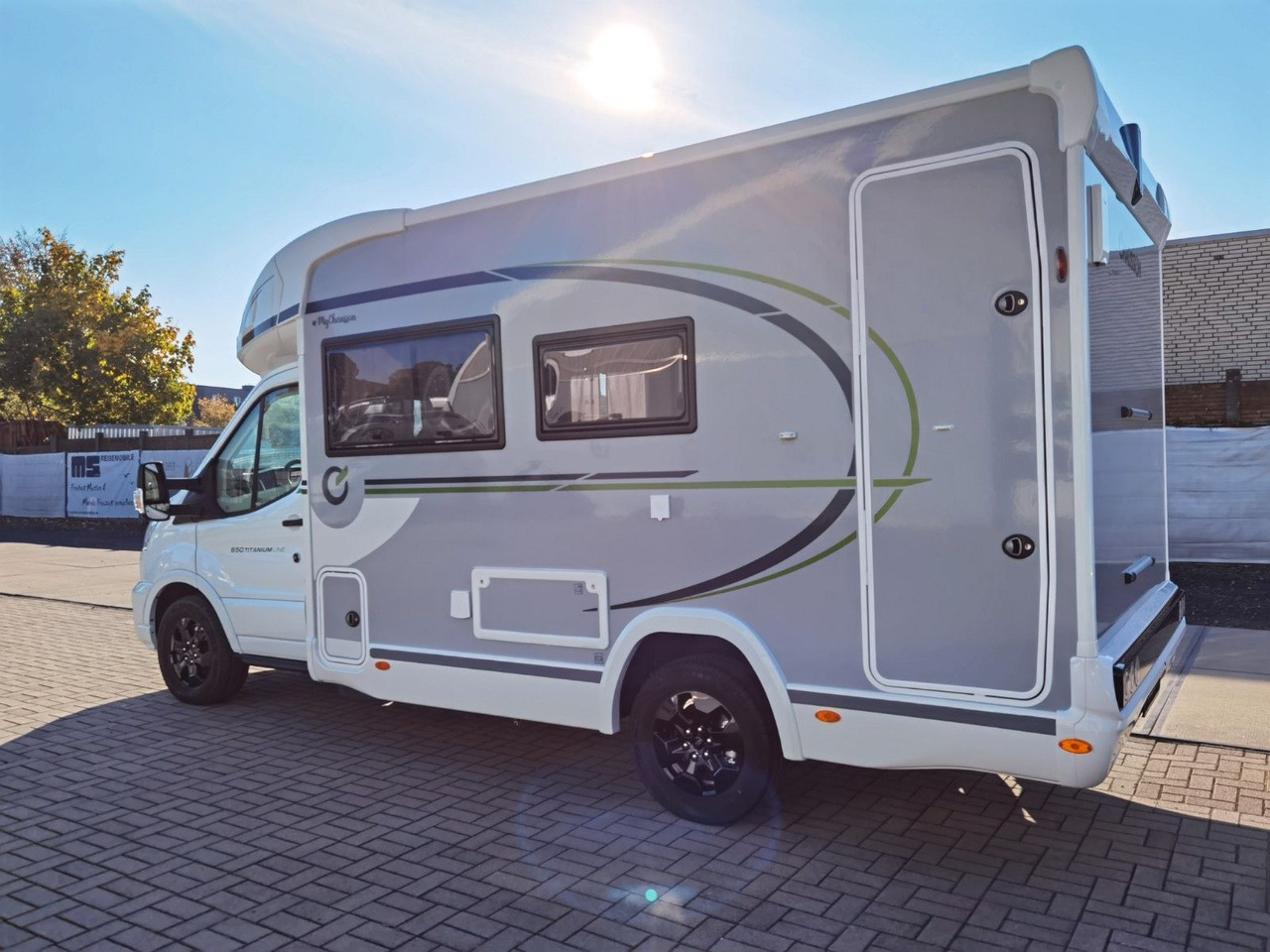 Chausson 650 TITANIUM / - 2026 - / 165PS - 8G. / HUBBETT - Félintegrált lakóautó: 5 kép. Chausson 650 TITANIUM / - 2026 - / 165PS - 8G. / HUBBETT - Félintegrált lakóautó: 5 kép.