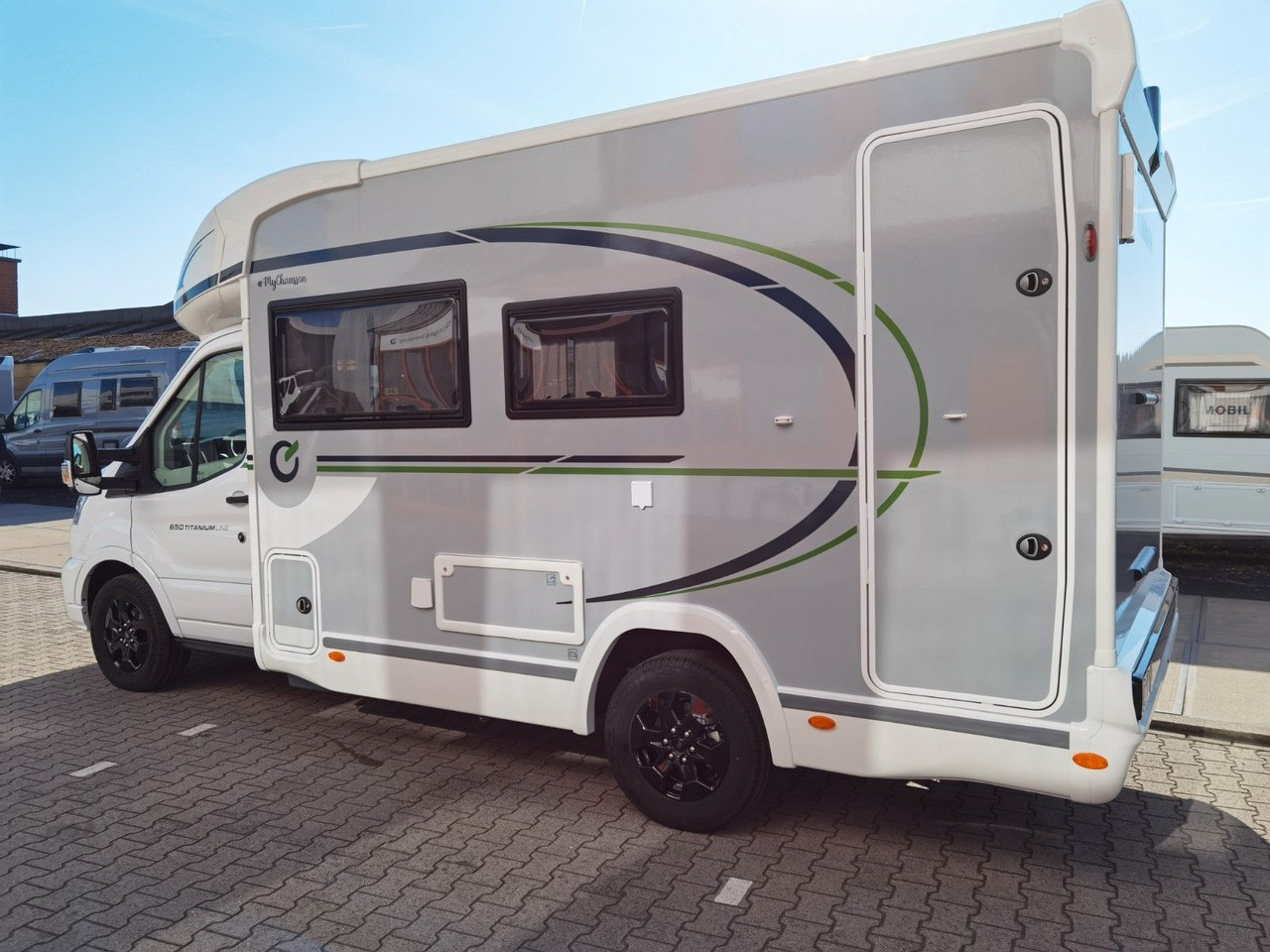 Chausson 650 TITANIUM / - 2026 - / 165PS - 8G. / HUBBETT - Félintegrált lakóautó: 5 kép. Chausson 650 TITANIUM / - 2026 - / 165PS - 8G. / HUBBETT - Félintegrált lakóautó: 5 kép.