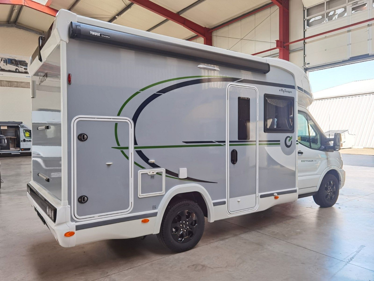 Chausson 650 TITANIUM / - 2026 - / NUR 6.39 M. / HUBBETT - Félintegrált lakóautó: 4 kép. Chausson 650 TITANIUM / - 2026 - / NUR 6.39 M. / HUBBETT - Félintegrált lakóautó: 4 kép.