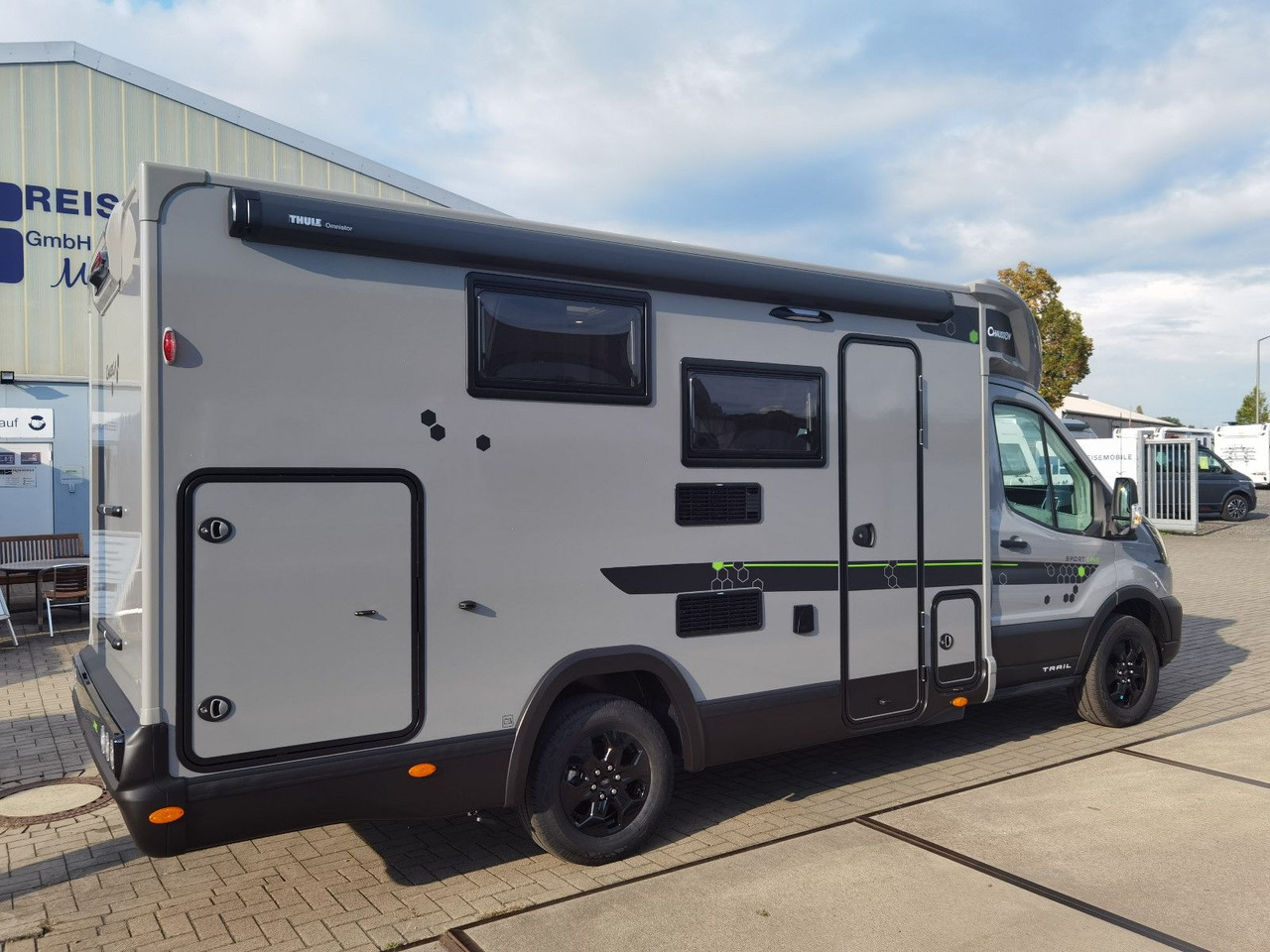 Chausson S 695 SPORT LINE /-2025- /165PS - 8G/ SEITENBETT - Félintegrált lakóautó: 4 kép. Chausson S 695 SPORT LINE /-2025- /165PS - 8G/ SEITENBETT - Félintegrált lakóautó: 4 kép.