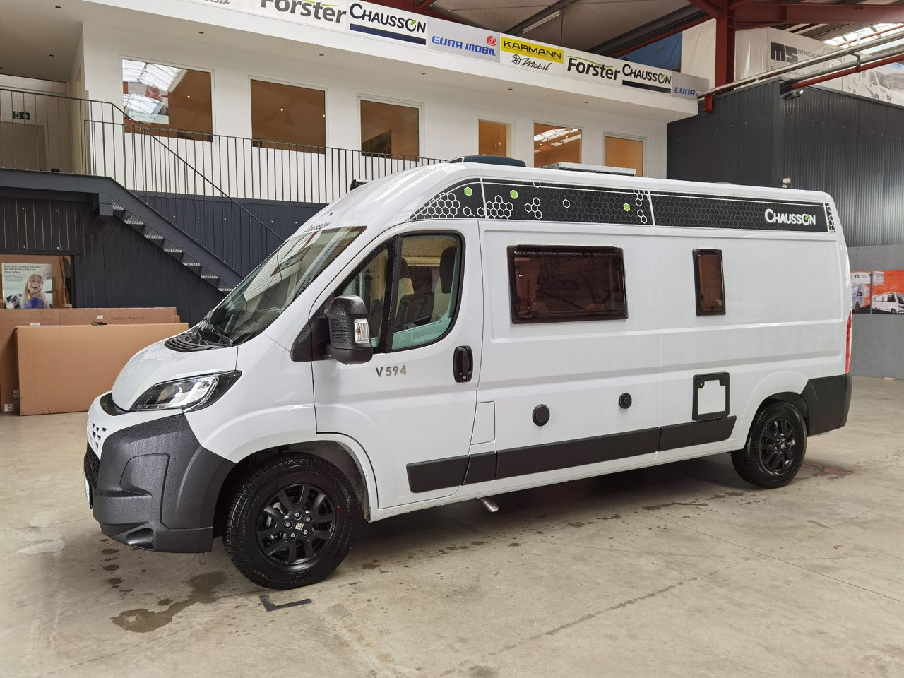 Chausson V594 FIRST LINE / -2025- /140PS/ ZUBEHÖR - PAKET - Kempingautó: 5 kép. Chausson V594 FIRST LINE / -2025- /140PS/ ZUBEHÖR - PAKET - Kempingautó: 5 kép.