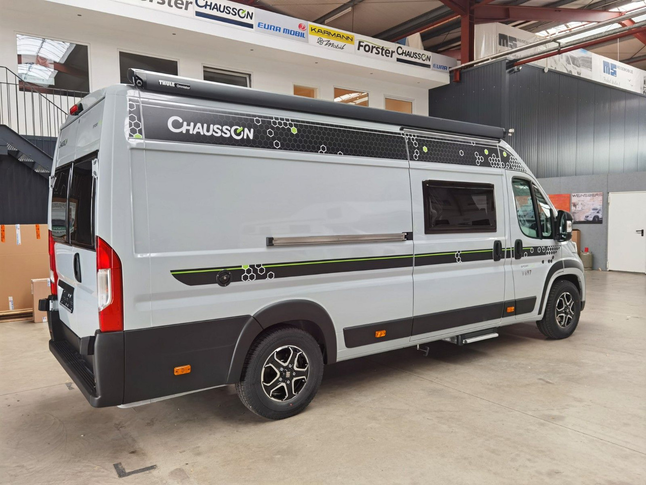 Chausson V697 SPORT LINE / -2026- / 140-8G./ EINZELBETTEN - Kempingautó: 4 kép. Chausson V697 SPORT LINE / -2026- / 140-8G./ EINZELBETTEN - Kempingautó: 4 kép.