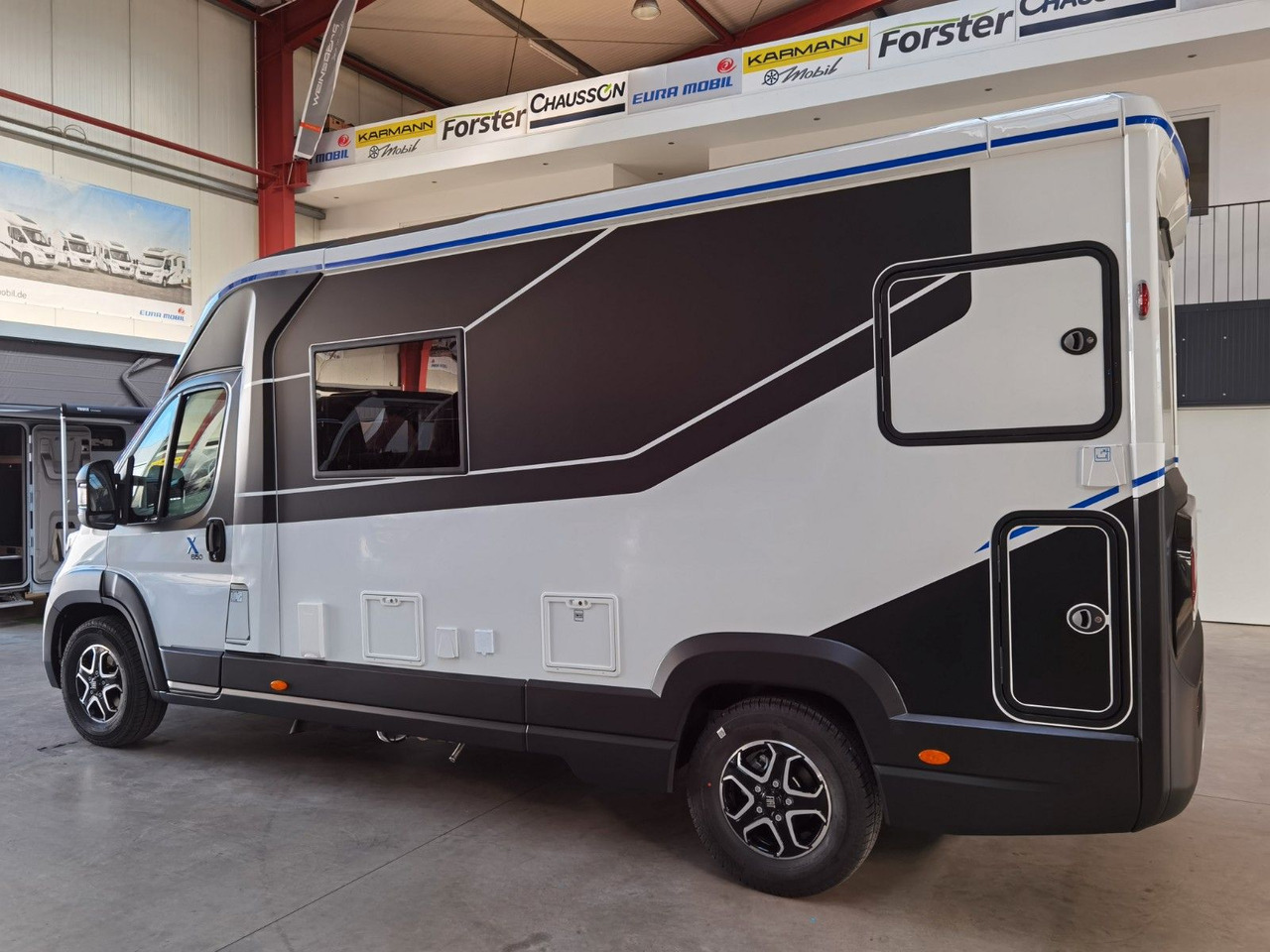 Chausson X 650 EXCLUSIVE LINE / - 2026 - / XXL - HUBBETT - Félintegrált lakóautó: 5 kép. Chausson X 650 EXCLUSIVE LINE / - 2026 - / XXL - HUBBETT - Félintegrált lakóautó: 5 kép.