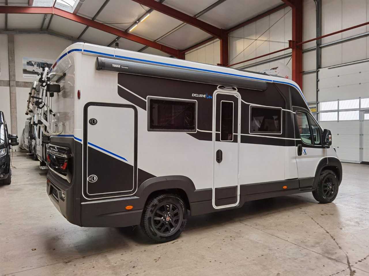 Chausson X 650 EXCLUSIVE LINE /XXL-HUBBETT/ E-BIKE TRÄGER - Félintegrált lakóautó: 4 kép. Chausson X 650 EXCLUSIVE LINE /XXL-HUBBETT/ E-BIKE TRÄGER - Félintegrált lakóautó: 4 kép.