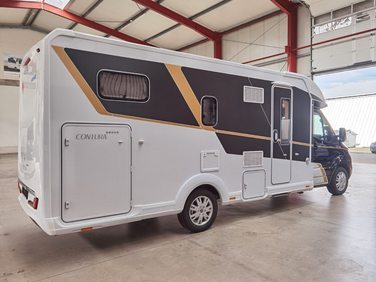 Eura Mobil CONTURA 766 EB / LUMINARY PAKET / EINZELBETTEN - Félintegrált lakóautó: 4 kép. Eura Mobil CONTURA 766 EB / LUMINARY PAKET / EINZELBETTEN - Félintegrált lakóautó: 4 kép.