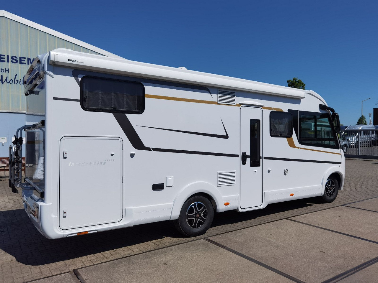 Eura Mobil INTEGRA LINE 720 EF / 180PS-9G 40H /EINZELBETTEN - Integrált lakóautó: 4 kép. Eura Mobil INTEGRA LINE 720 EF / 180PS-9G 40H /EINZELBETTEN - Integrált lakóautó: 4 kép.