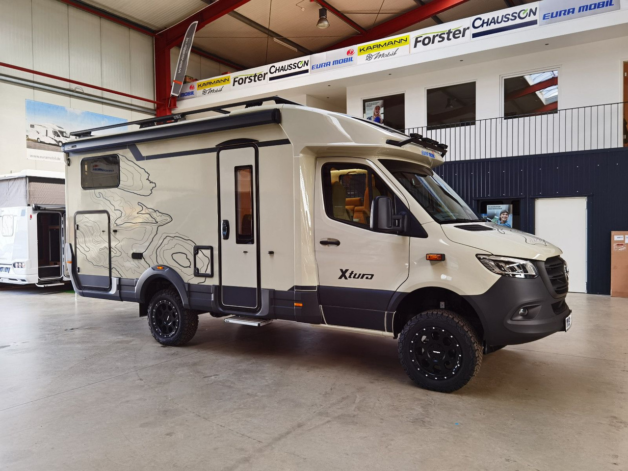 Eura Mobil XTURA 686 EF / MODELL 2026 /4x4 /TOP-AUSSTATTUNG - Félintegrált lakóautó: 5 kép. Eura Mobil XTURA 686 EF / MODELL 2026 /4x4 /TOP-AUSSTATTUNG - Félintegrált lakóautó: 5 kép.