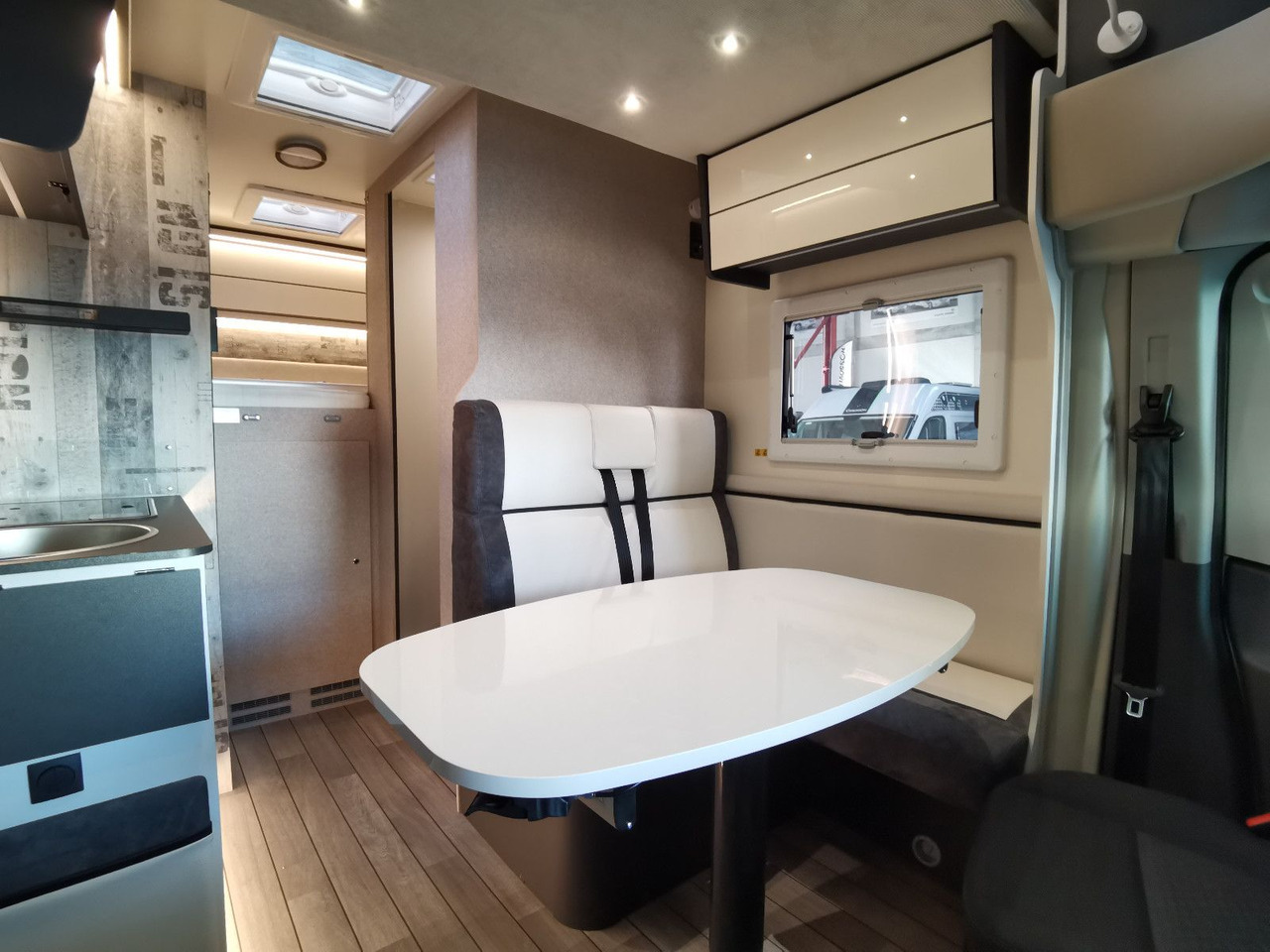 Félintegrált lakóautó Forster T 599 HB COUPÈ /-MODELL 2026- / 165PS-AUTOMATIK: 13 kép.