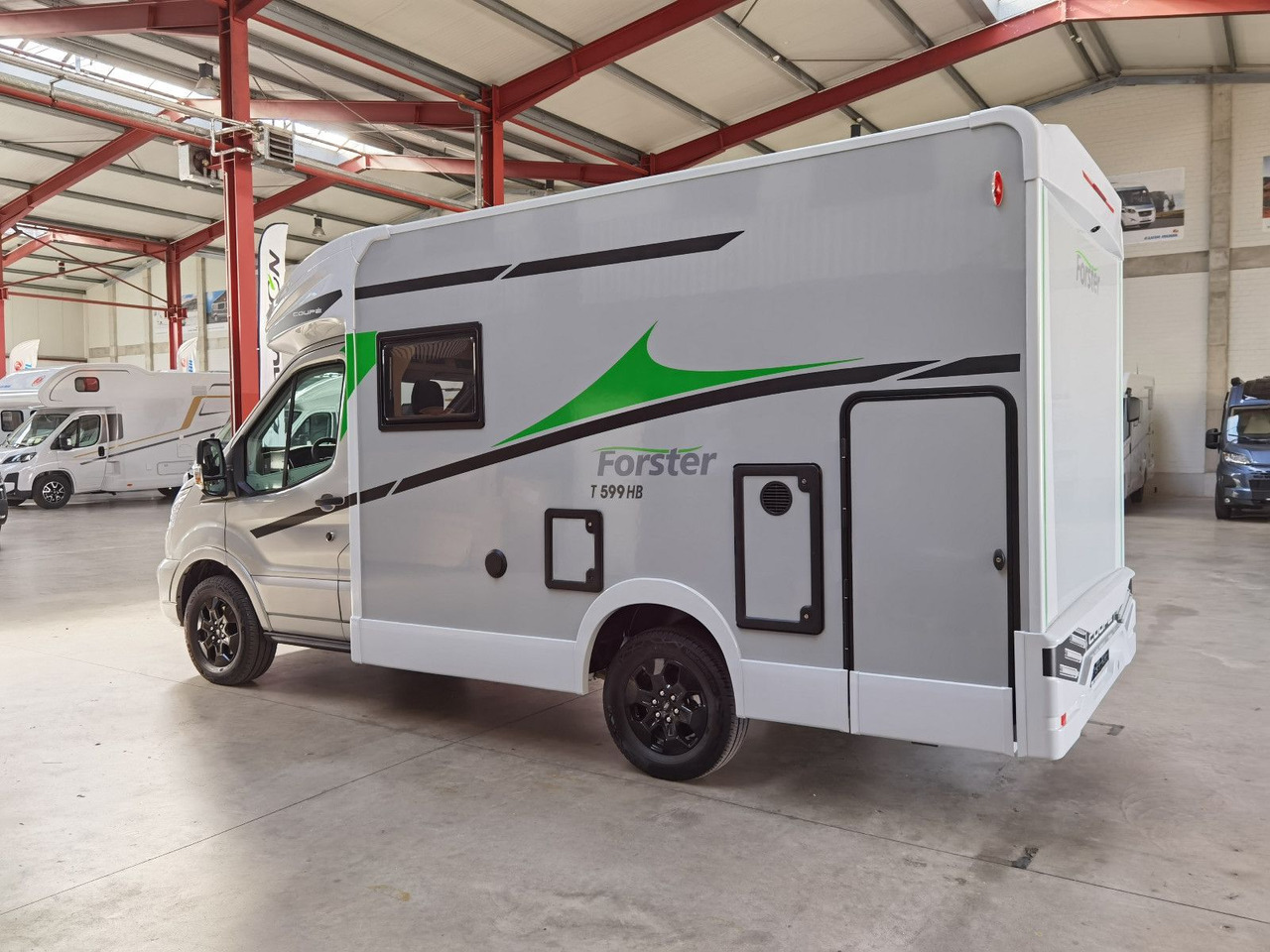 Forster T 599 HB COUPÈ /MODELL 2026 / HECKBETT & HUBBETT - Félintegrált lakóautó: 5 kép. Forster T 599 HB COUPÈ /MODELL 2026 / HECKBETT & HUBBETT - Félintegrált lakóautó: 5 kép.