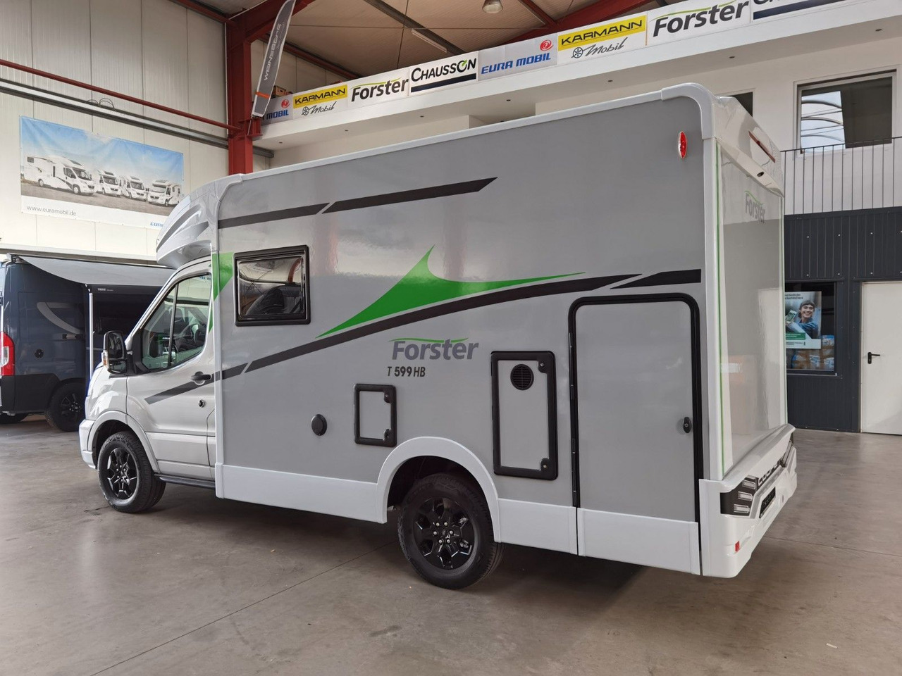 Forster T 599 HBN COUPÈ /-MODELL 2026- / 165PS-AUTOMATIK - Félintegrált lakóautó: 5 kép. Forster T 599 HBN COUPÈ /-MODELL 2026- / 165PS-AUTOMATIK - Félintegrált lakóautó: 5 kép.