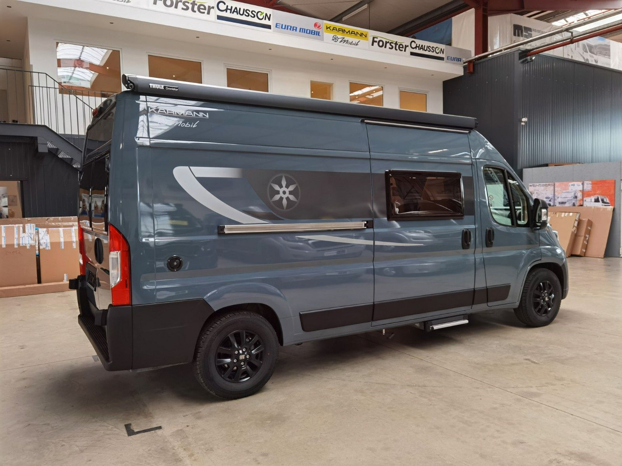 Karmann DAVIS 590 TRENDSTYLE /-MODELL 2025-/ PLUS- PAKET - Kempingautó: 4 kép. Karmann DAVIS 590 TRENDSTYLE /-MODELL 2025-/ PLUS- PAKET - Kempingautó: 4 kép.