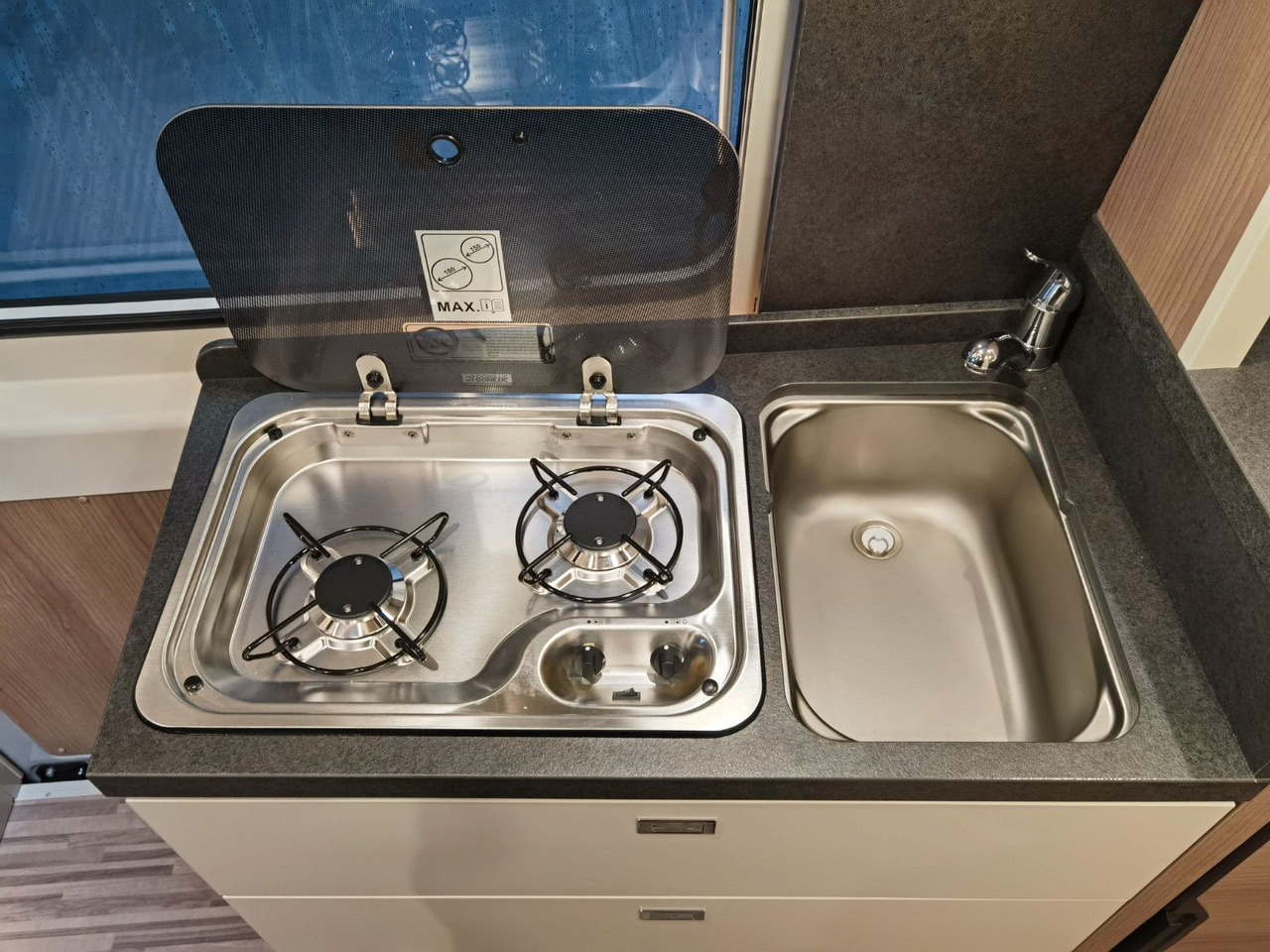 Új Kempingautó Malibu VAN DIVERSITY GT- 640 LE K /NAVIGATION & KEYLESS Malibu VAN DIVERSITY GT- 640 LE K /NAVIGATION & KEYLESS: 16 kép.