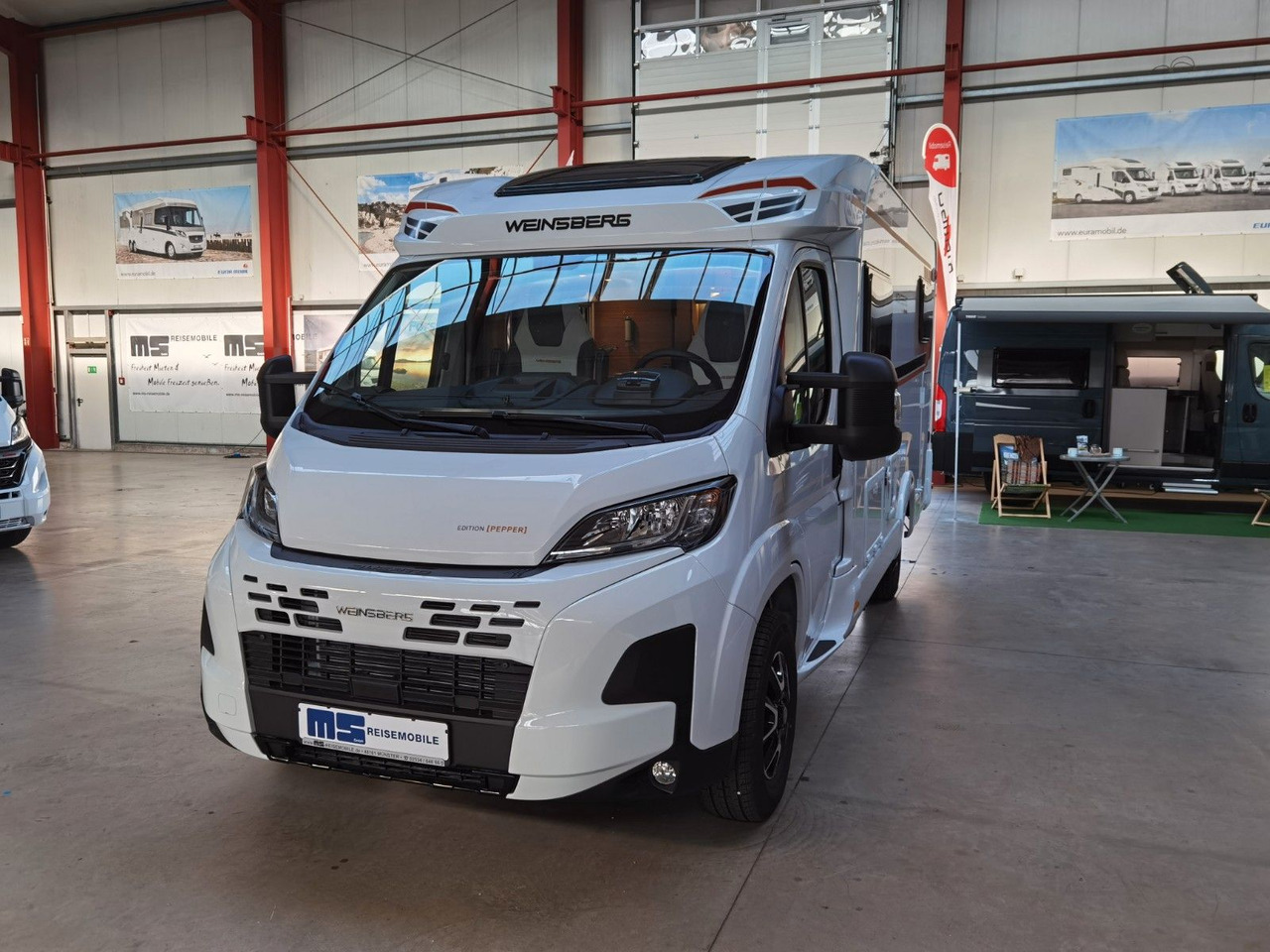Weinsberg CARACOMPACT 600 MEG EDITION PEPPER / MODELL 2025 - Félintegrált lakóautó: 5 kép. Weinsberg CARACOMPACT 600 MEG EDITION PEPPER / MODELL 2025 - Félintegrált lakóautó: 5 kép.