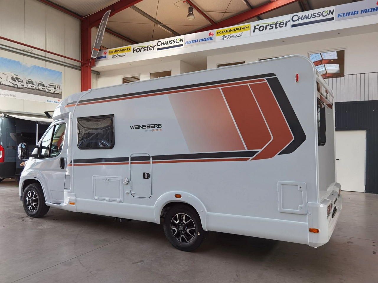 Weinsberg CARACOMPACT 600 MF EDITION PEPPER /- MODELL 2025 - Félintegrált lakóautó: 5 kép. Weinsberg CARACOMPACT 600 MF EDITION PEPPER /- MODELL 2025 - Félintegrált lakóautó: 5 kép.