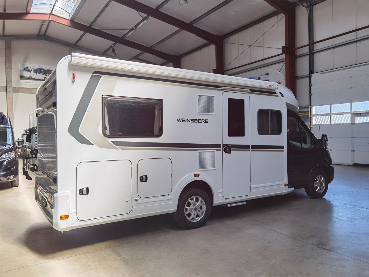 Weinsberg CARALOFT 650 MF / 155PS / TOP - AUSSTATTUNG - Félintegrált lakóautó: 4 kép. Weinsberg CARALOFT 650 MF / 155PS / TOP - AUSSTATTUNG - Félintegrált lakóautó: 4 kép.